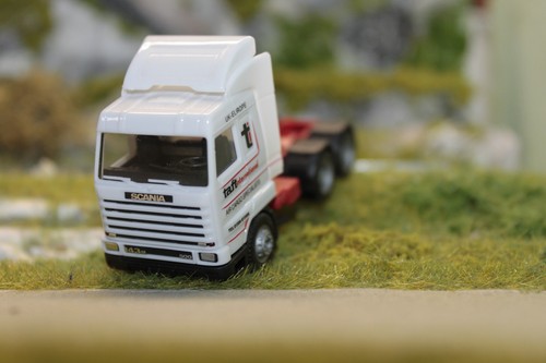 Herpa zugmaschine scania - 1:87,